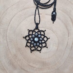 Carins macrame kettingster