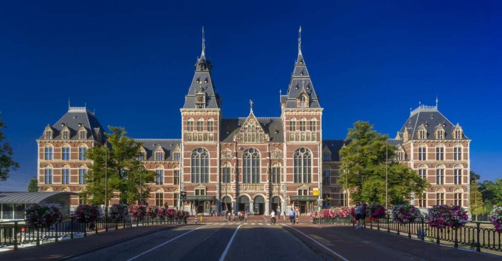 Rijksmuseum - Amsterdams avontuur - Zoevende mama